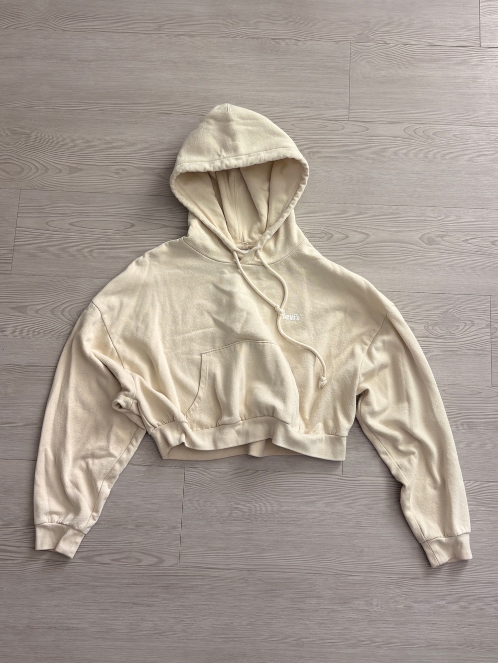 Levi's Women's Cropped Cream Pullover Hoodie